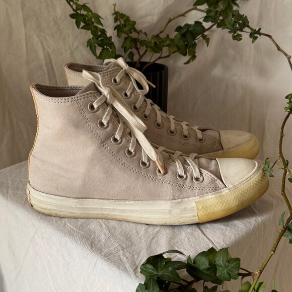 RARE! Converse CTAS Hi String / Crimson Tint / Egret  570304F - Picture 7 of 15